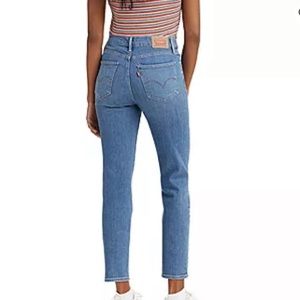 Levi’s 724 High Rise Straight Crop Jeans